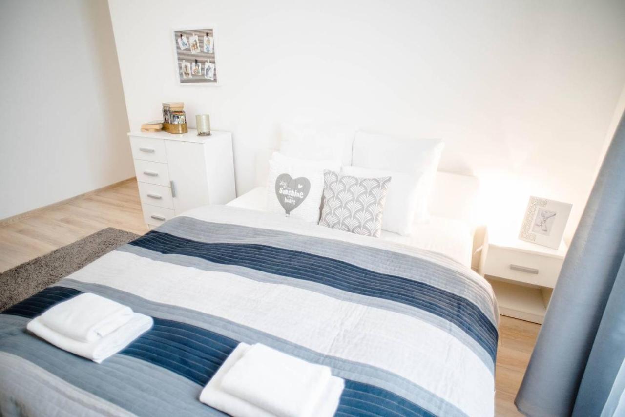 Comfy, Renewed 3 Bedroom Apt In Center Budapest Eksteriør bilde